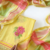 Blooms & Knots