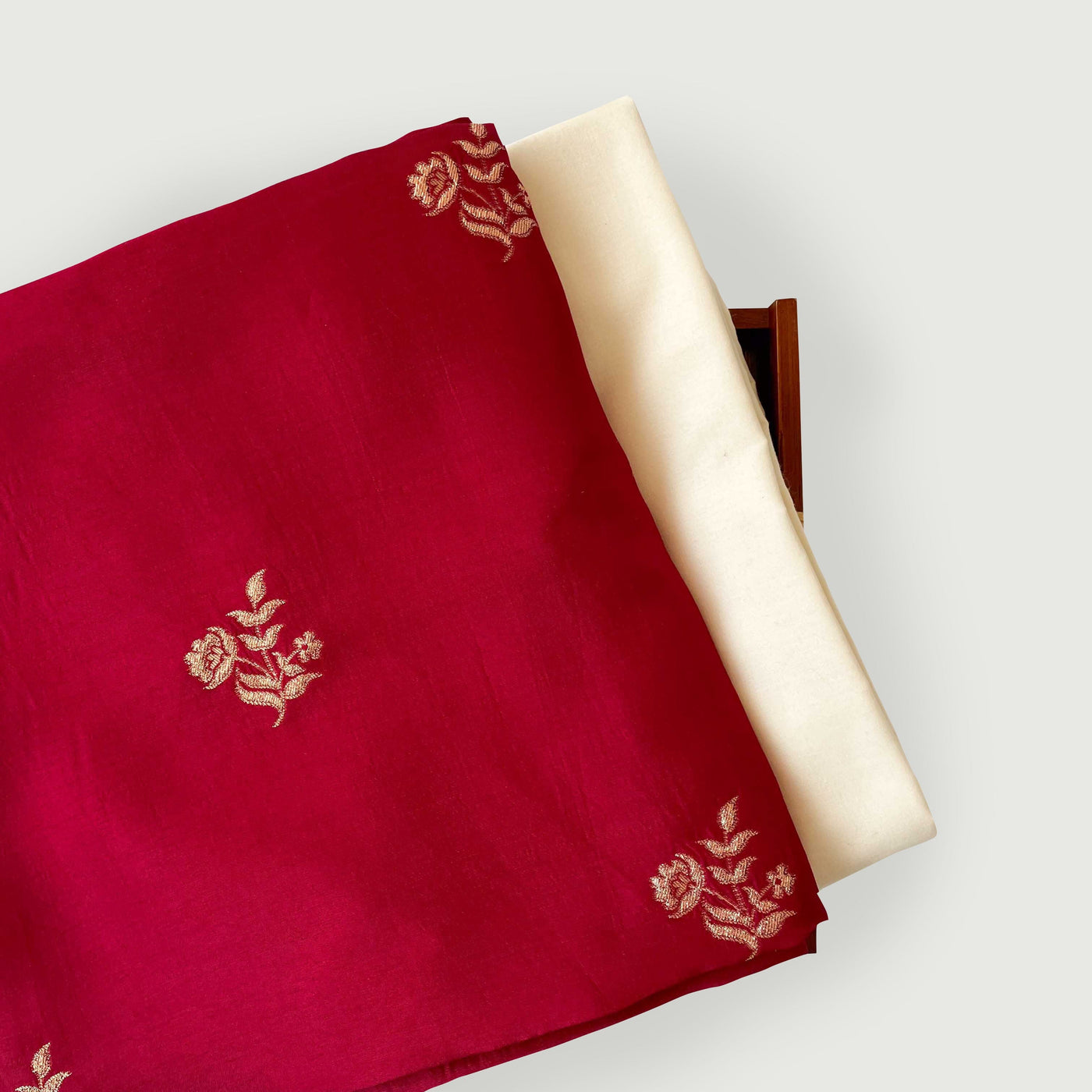 Cloth of Gold Kurta Set Kurta Set Unisex Brilliant Red Flower of Taj | Woven Pure Russian Silk Kurta Fabric (3.2 Meters) | and Cotton Pyjama (2.5 Meters) | Unstitched Combo Set