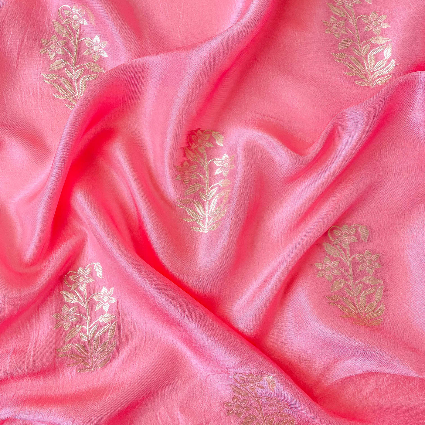 Cloth of Gold Kurta Set Kurta Set Unisex Powder Pink Bunch of Daisies Cloth of Gold | Woven Pure Russian Silk Kurta Fabric (3 Meters) | and Cotton Pyjama (2.5 Meters) | Unstitched Combo Set