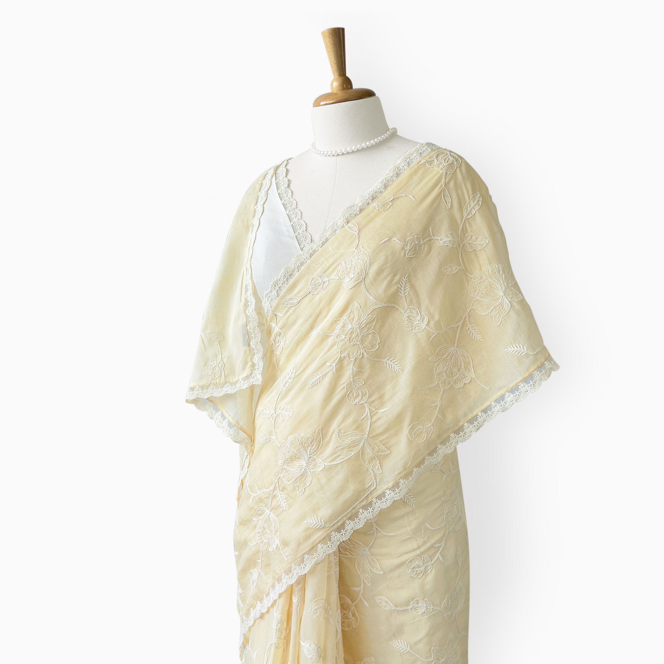 Embroidered Saree Saree Beige & White Mul Chanderi Saree