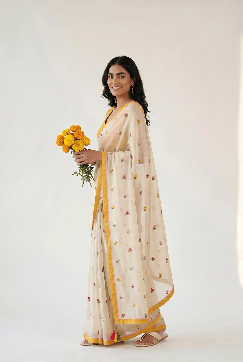 Embroidered Saree Saree Off-White Mul Chanderi Saree