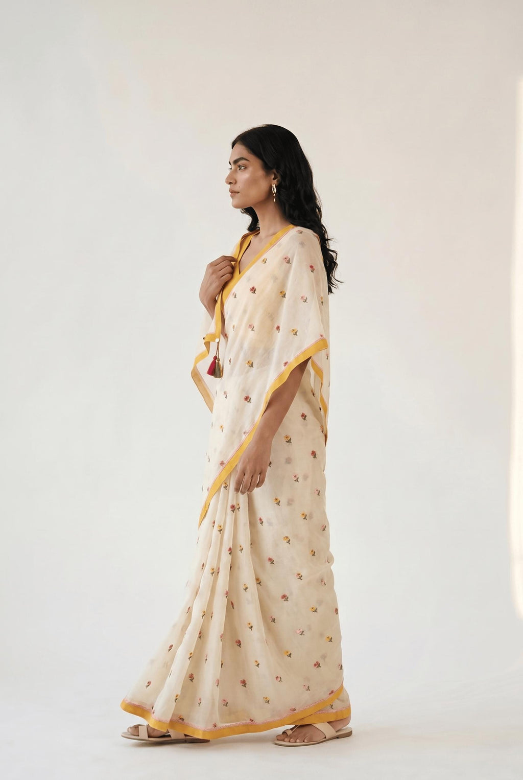 Embroidered Saree Saree Off-White Mul Chanderi Saree