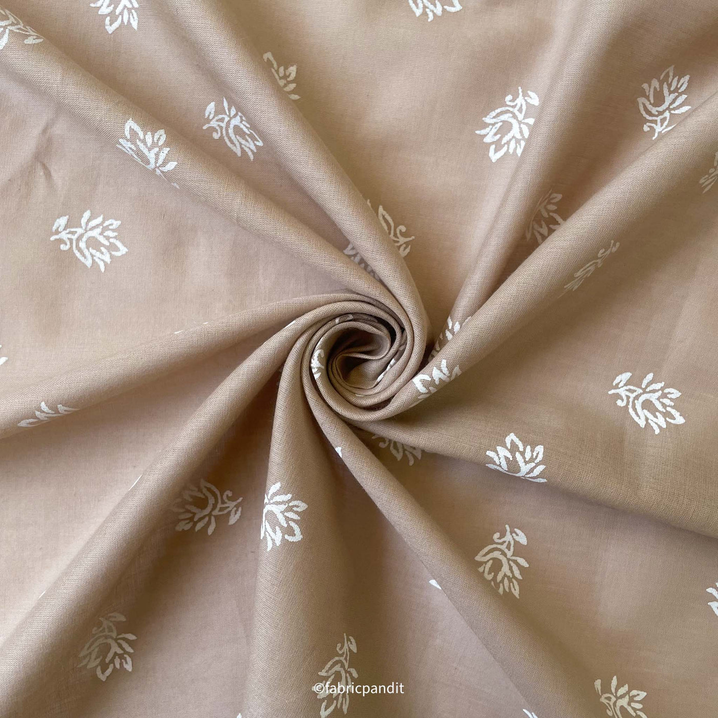 Pure White Color Pure Cotton Cambric Fabric (Width 42 Inches) – Fabric  Pandit