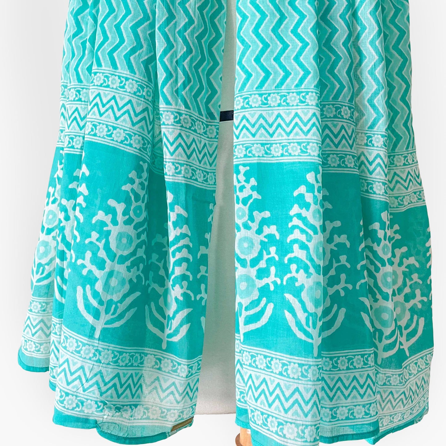 Hand Block Printed Pure Cotton Dupatta Dupatta Bright Turquoise Zig-Zag Hand Block Printed Pure Cotton Dupatta (Width 40 Inches)