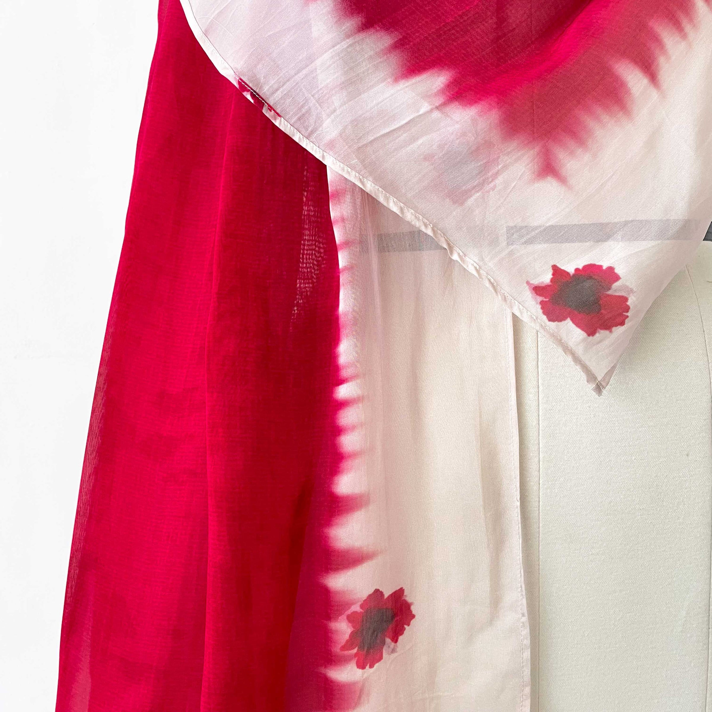 Mix Dupatta Dupatta Deep Red & Beige Abstract Floral Digital Printed Pure Organza Dupatta (Width 40 Inches)