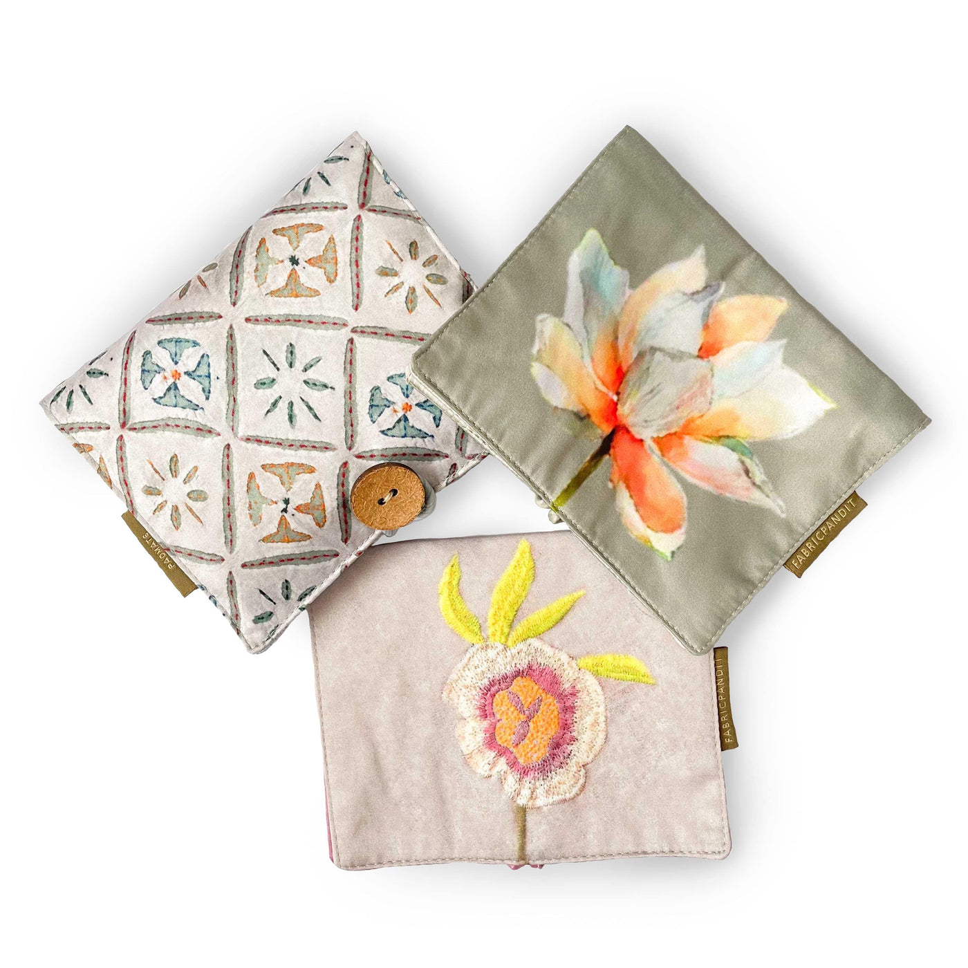 Pack of 3 Padmate Padmate PADMATE Silk Blend Sanitary Pad Pouch - Winter Love Flowers - Pack of 3