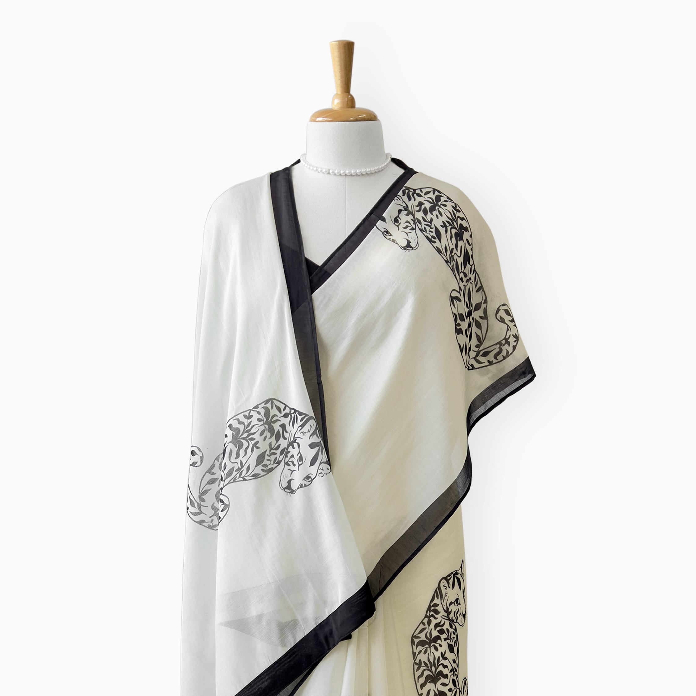 Printed Mul Chanderi Saree Saree Off-White & Black Mul Chanderi Saree