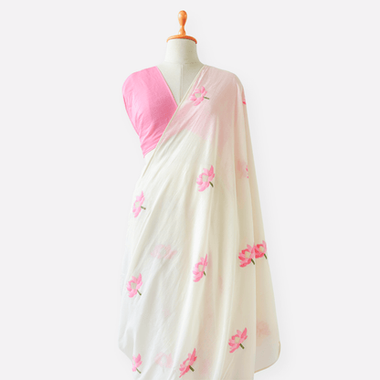 Woven Saree Saree Off-White & Pink The Sweet Lotus Jamdani Woven Pure Mul Cotton Saree With Unstitched Blouse Piece