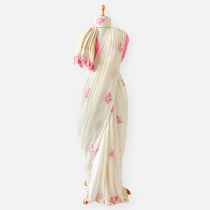 Woven Saree Saree Off-White & Pink The Sweet Lotus Jamdani Woven Pure Mul Cotton Saree With Unstitched Blouse Piece