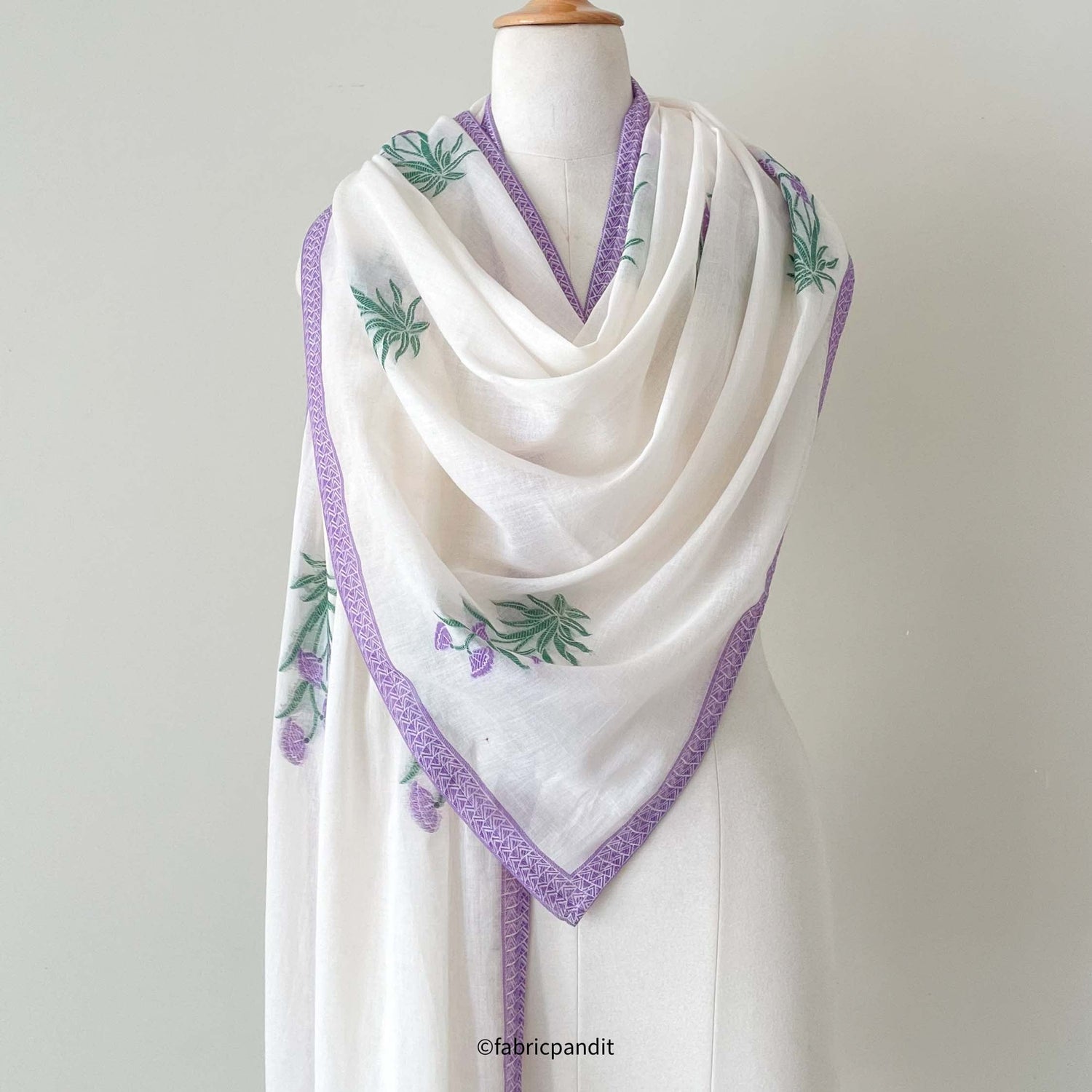 Fabric Pandit Dupatta White and Lilac Blue Dyeable Woven Flowers of Taj Pure Mul Cotton Dupatta (2.3 Meters)
