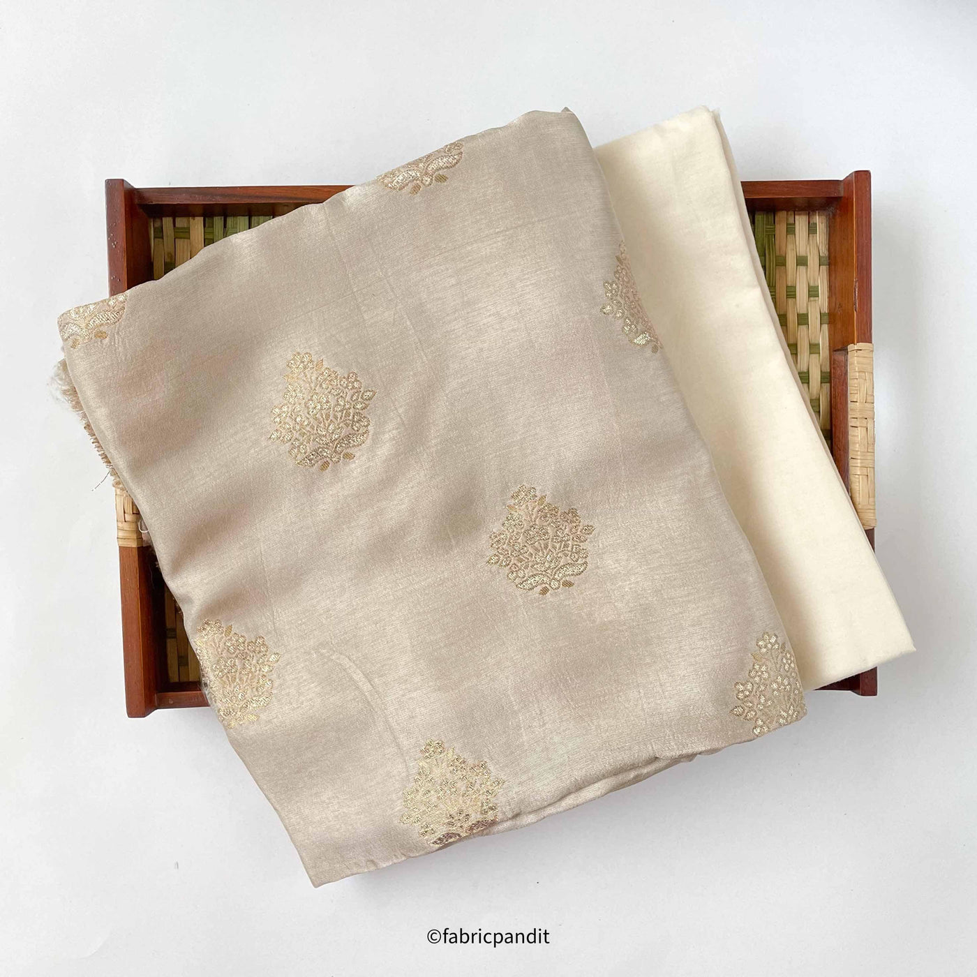 Fabric Pandit Kurta Set Men's Pure Silver Shahi Guldasta Cloth of Gold | Woven Pure Russian Silk Kurta Fabric (3.2 Meters) | and Cotton Pyjama (2.5 Meters) | Unstitched Combo Set