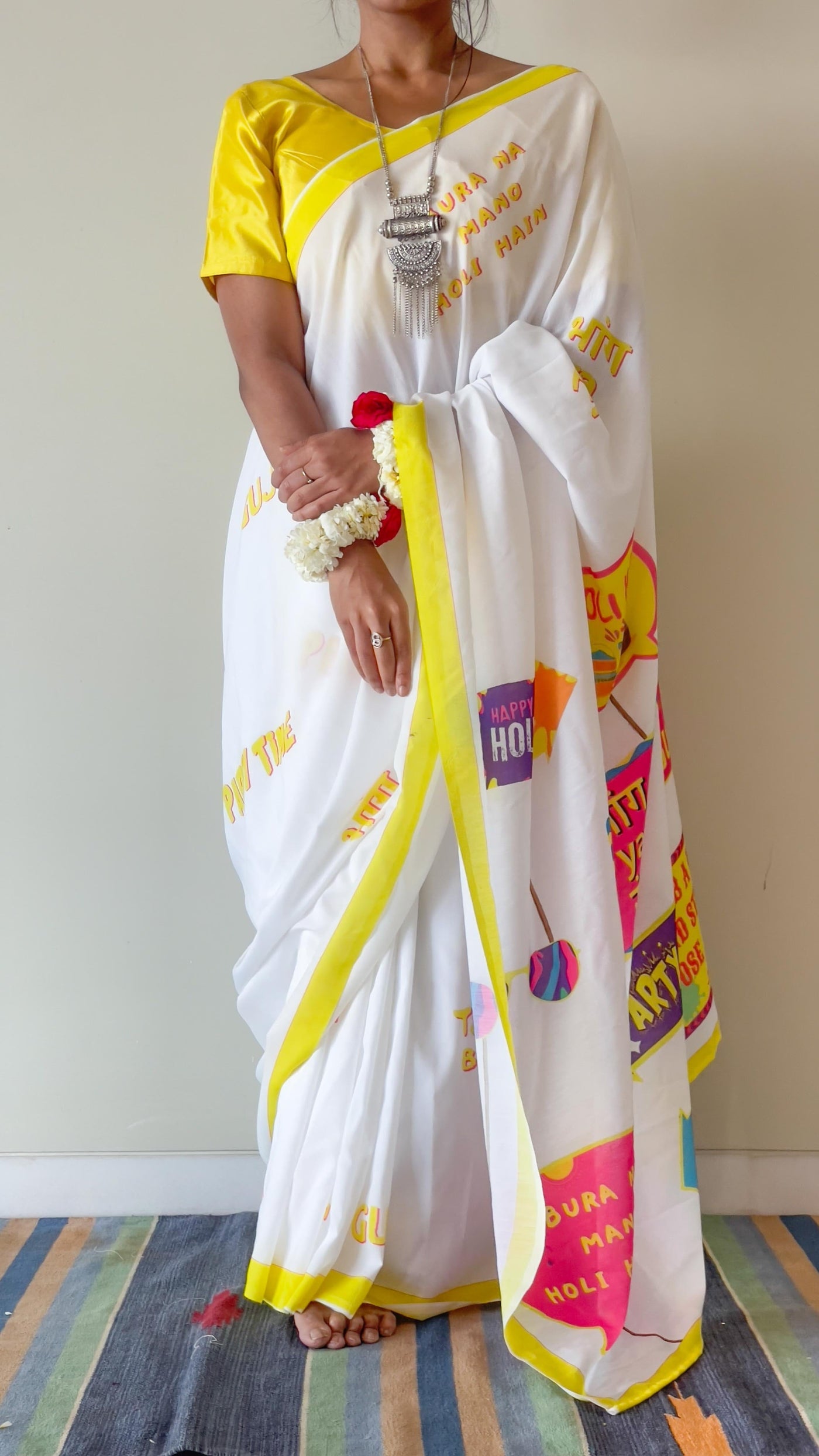 Buy Captivating Yellow Woven Silk Wedding Wear Saree - Zeel Clothing